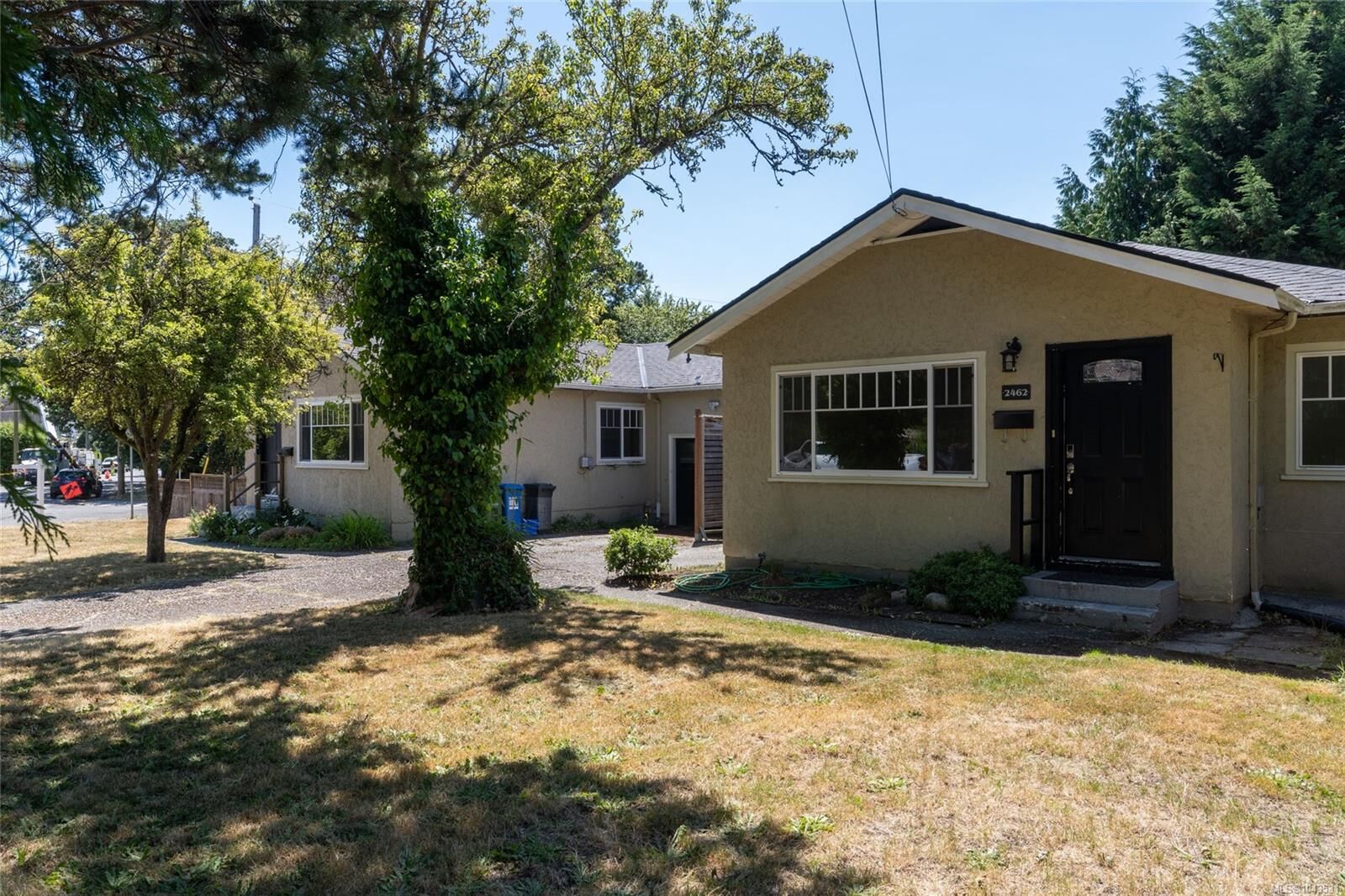 Property Photo: 2442/2462 Eastdowne Rd BC V8R 5P8