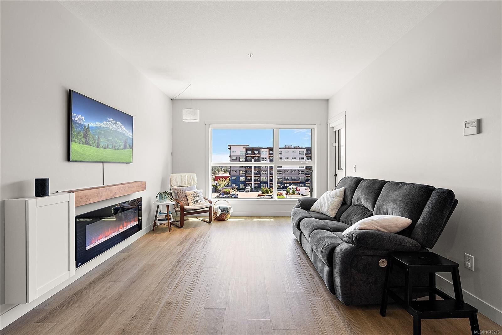 Property Photo: 2461 Gateway Rd #412 BC V9B 6M6