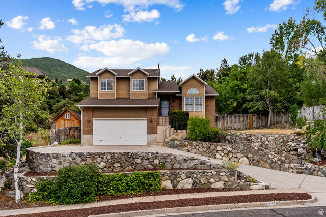 Property Photo: 727 S 400 E UT 84025