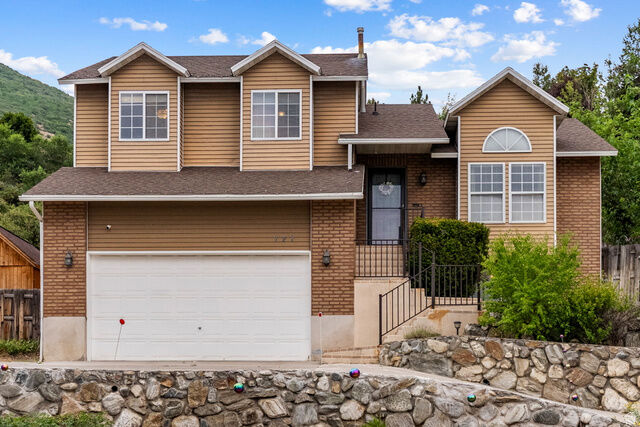 Property Photo:  727 S 400 E  UT 84025 