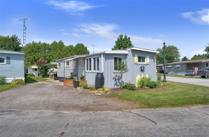 Property Photo:  22220 Charing Cross Road 21  ON N7M 5V8 