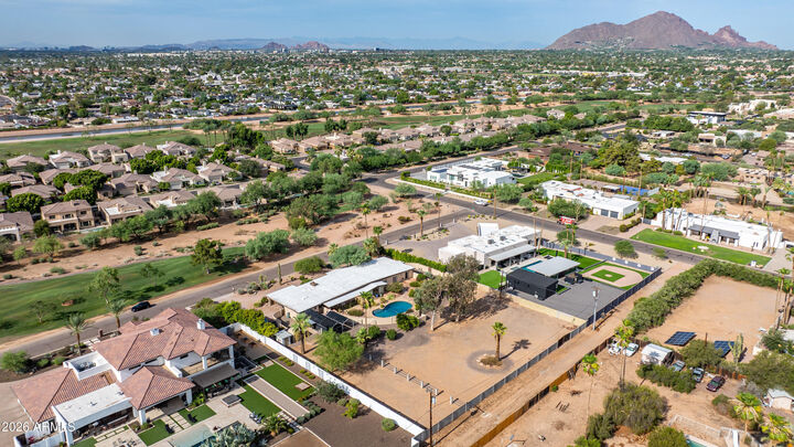 Property Photo: 8622 E Cactus Wren Road AZ 85250