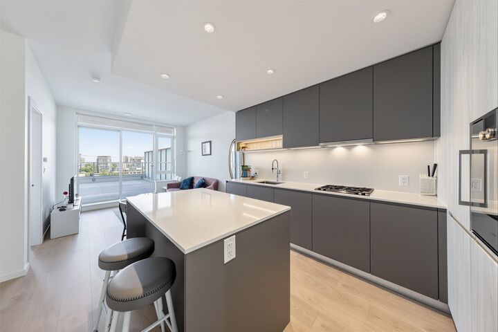 Property Photo: 6600 Minoru Boulevard 1019 BC V6Y 0N3