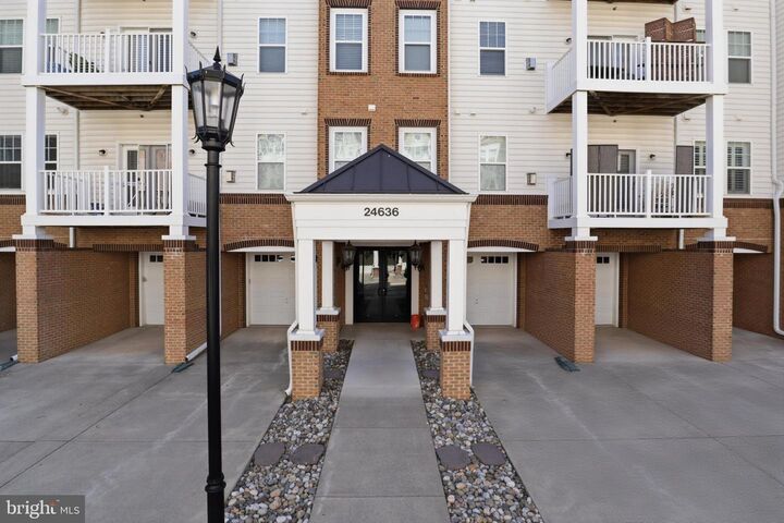 Property Photo: 24636 Woolly Mammoth Terrace 202 VA 20105