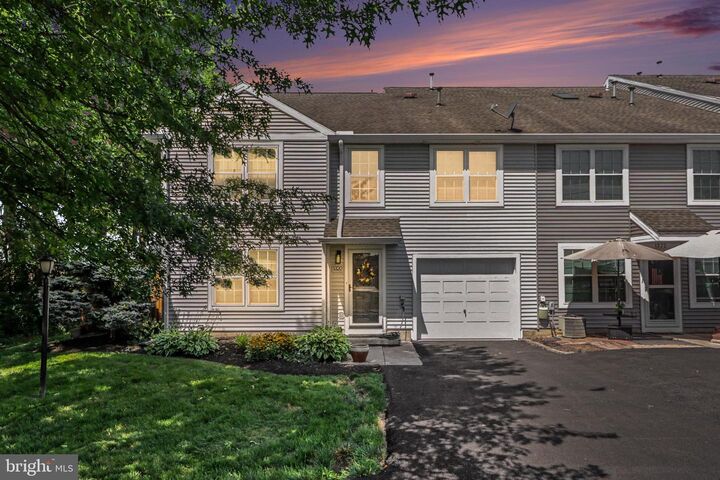 Property Photo:  1320 N West Street  PA 17013 