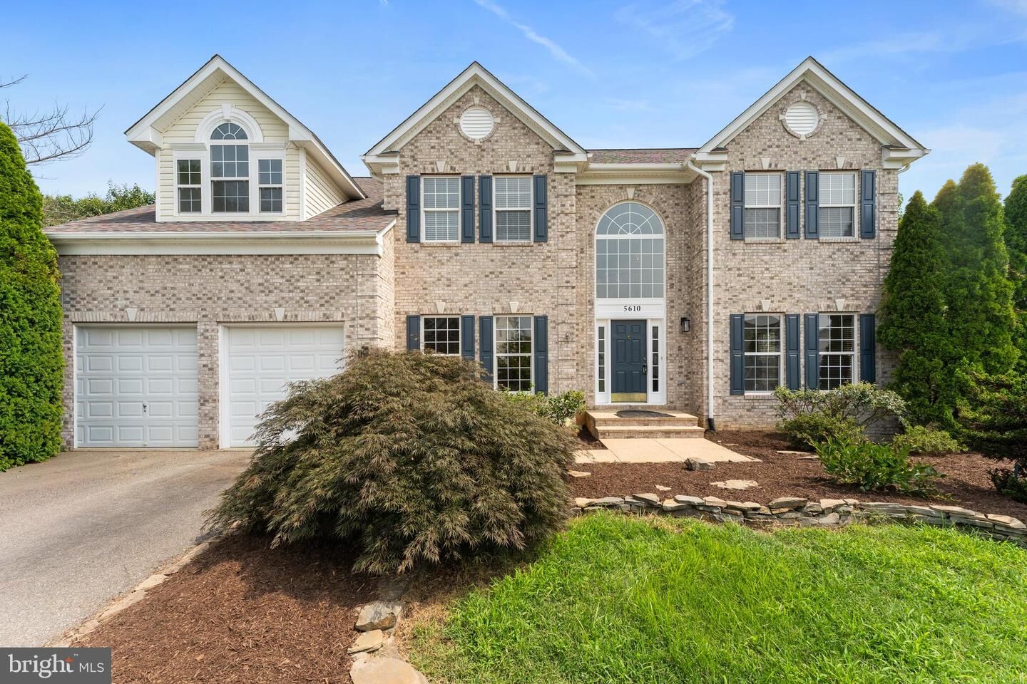 Property Photo: 5610 Heritage Hills Circle VA 22407