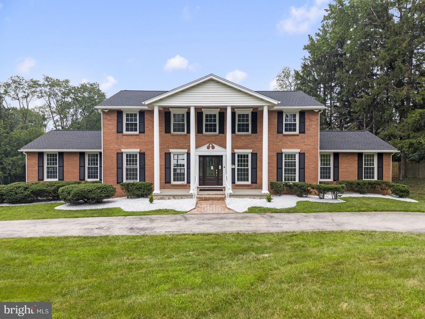 Property Photo: 1215 Club House Road PA 19035