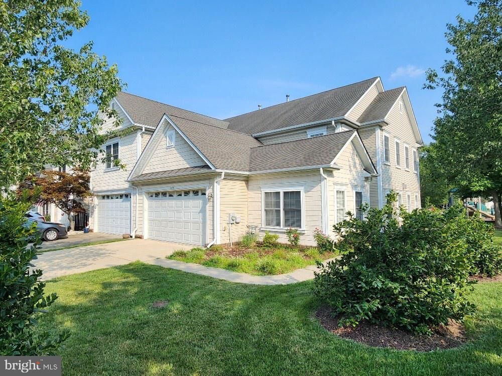 Property Photo:  14276 Foxhall Road 21  MD 20688 
