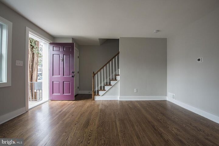 Property Photo: 609 Ramsey Street VA 22301