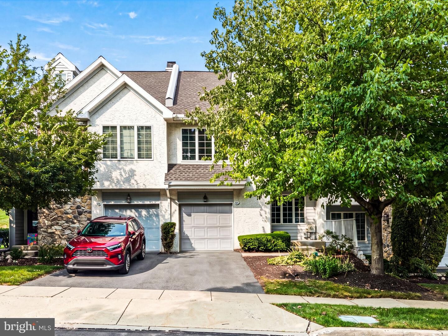 Property Photo: 321 Bristol Circle 321 PA 19341