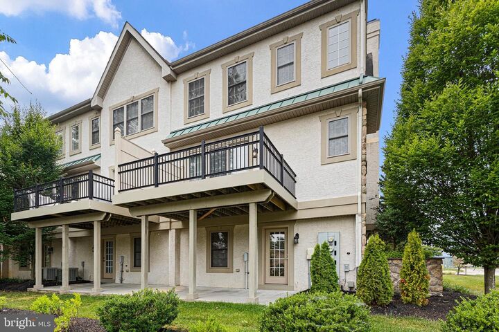 Property Photo: 101 Sutton Way DE 19711