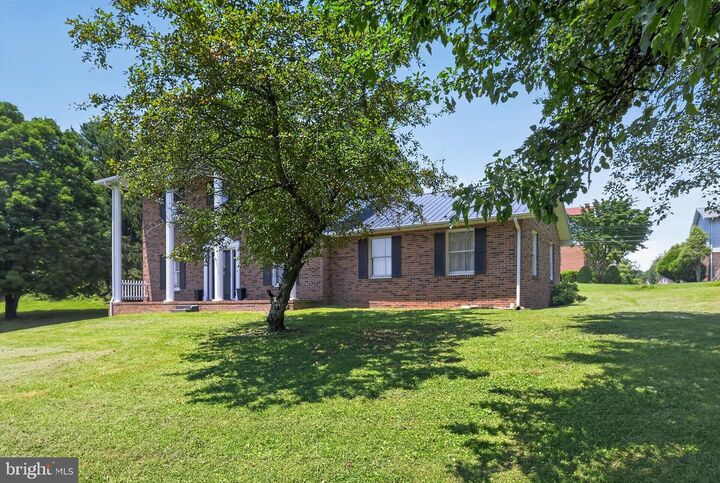 Property Photo: 797 Falcon Drive NE VA 24210