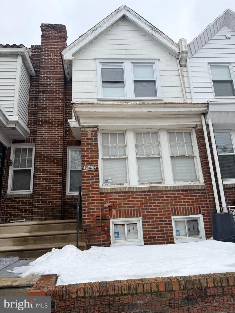 Property Photo: 6233 N Bouvier Street PA 19141