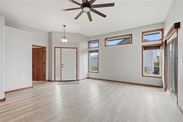 Property Photo:  3238 Blackberry Circle SW  IA 52404 