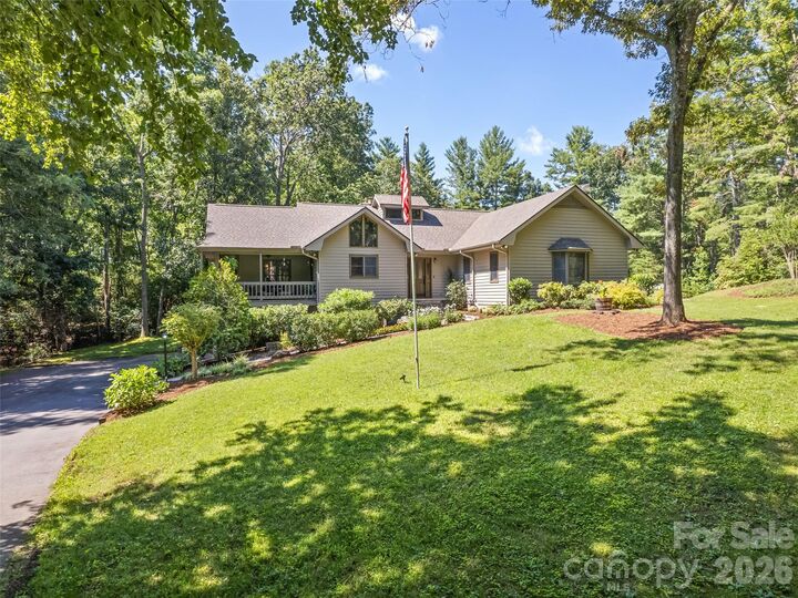 Property Photo: 58 Sedgewood Court NC 28730