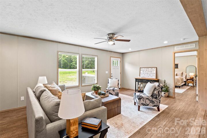 Property Photo:  1080 E Memorial Highway  NC 28634 