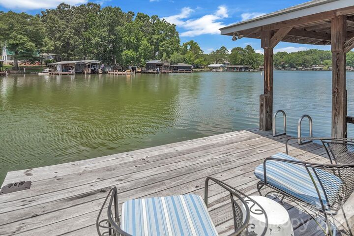 Property Photo: 680 Lake Head Road 130 NC 28128