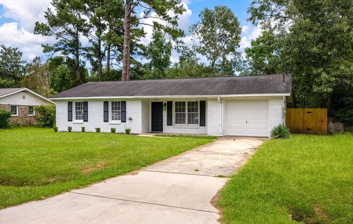 Property Photo: 4494 Hardwood Street SC 29456
