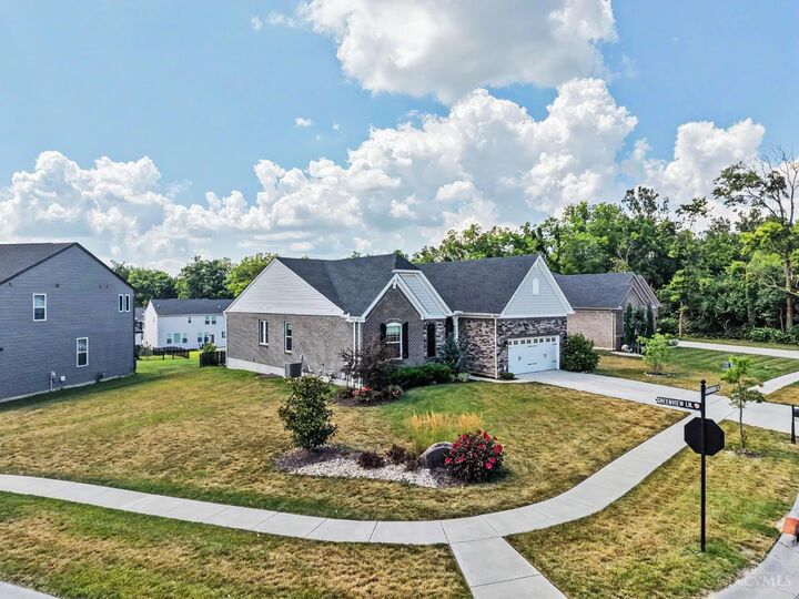 Property Photo:  1179 Broadmoor Lane  OH 45036 
