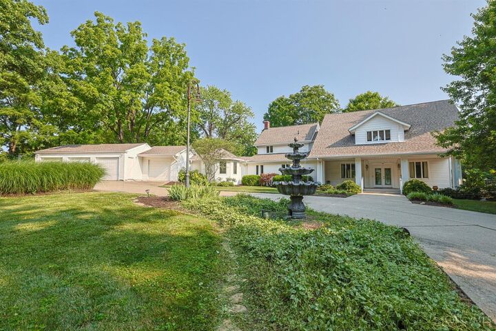 Property Photo:  5940 Ambassador Court  OH 45014 