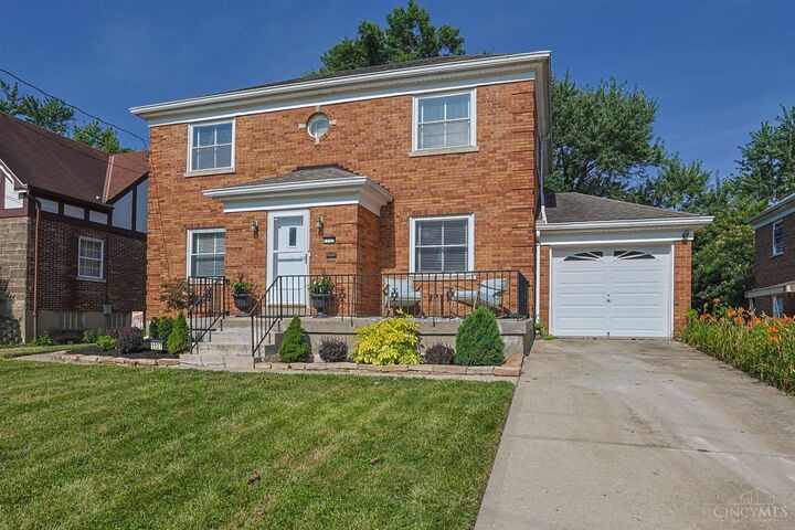 Property Photo: 1127 Betty Lane OH 45238