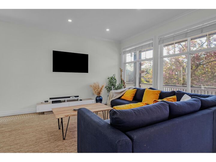Property Photo: 14891 57B Avenue BC V3S 8W5