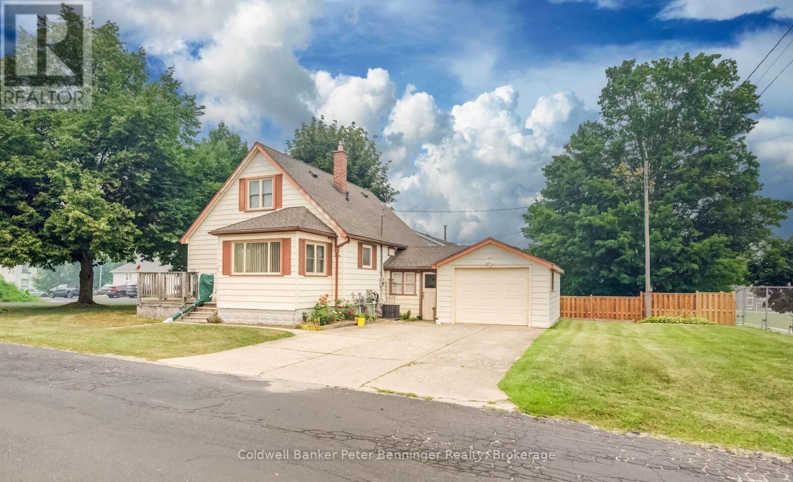 Property Photo: 280 6th Street A ON N4N 1E7