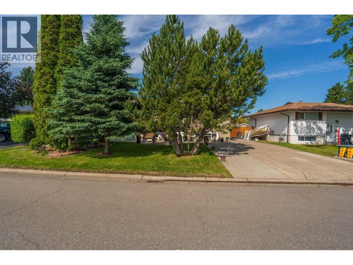 Property Photo:  173 Voyageur Drive  BC V2M 4P1 