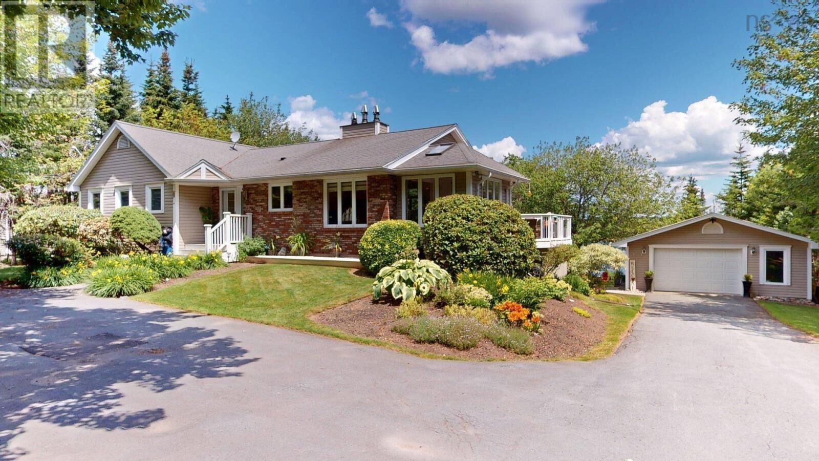 Property Photo: 152 Capri Drive NS B3E 1L6