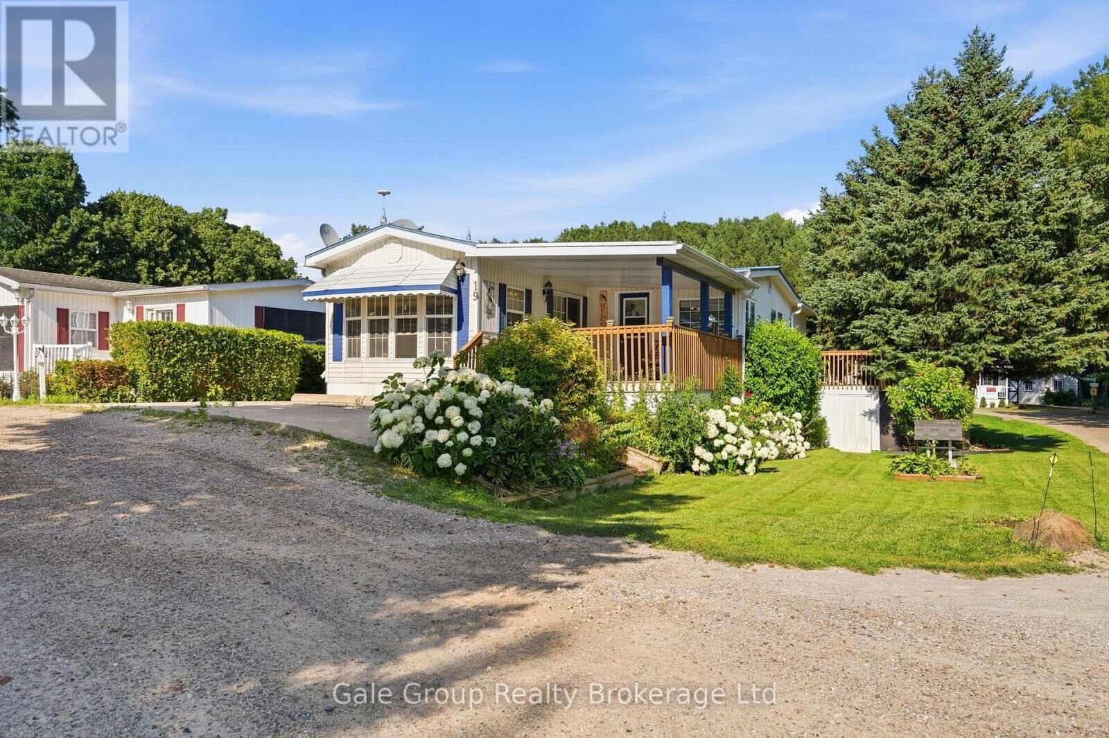Property Photo: 592968 Oxford Road 13 South 19 ON N0J 1P0