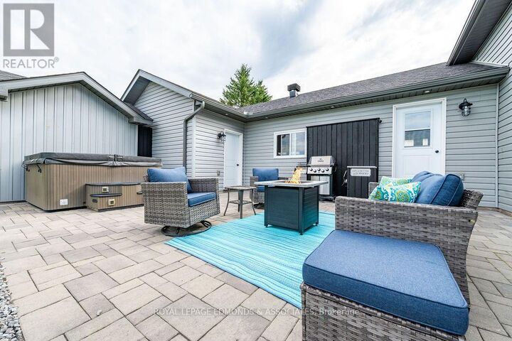 Property Photo: 28 Carol Street ON K8A 6W6
