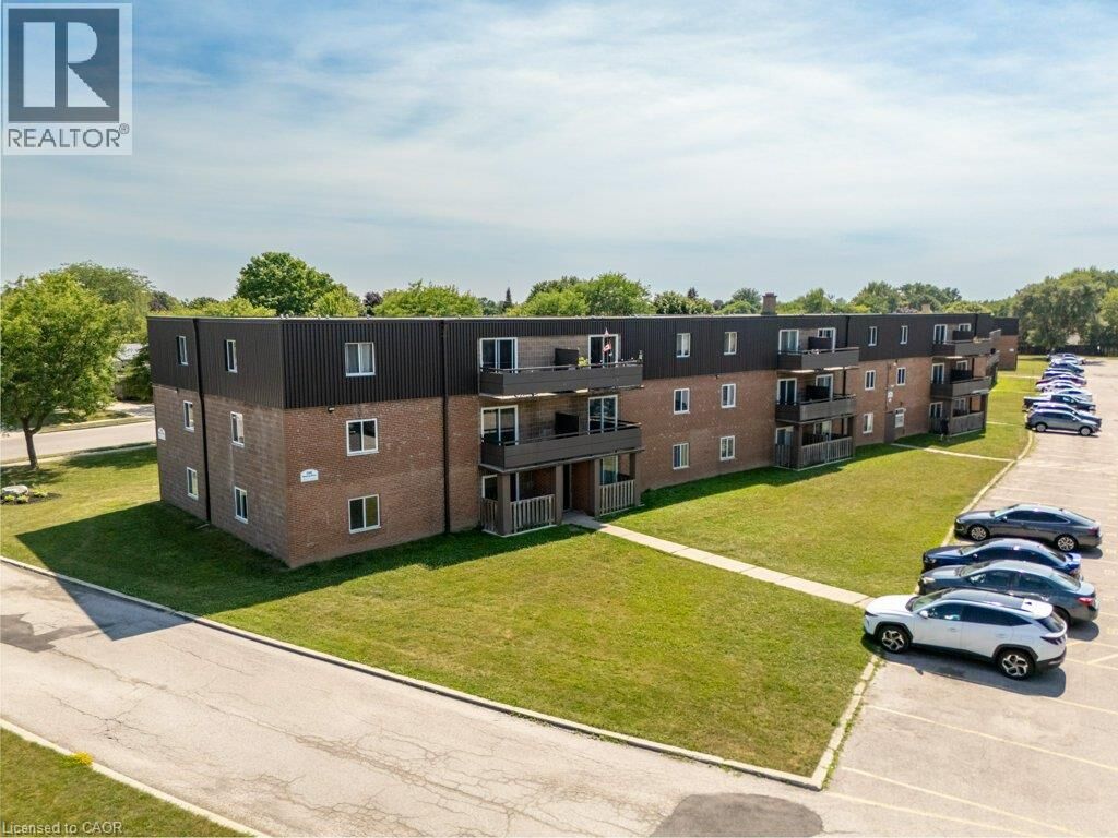 Property Photo: 390 Admiral Drive 205 ON N5V 3C2