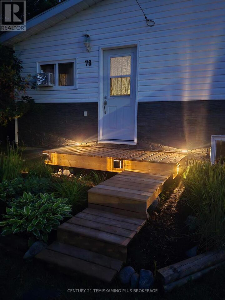 Property Photo:  78 Nickle Street  ON P0J 1C0 