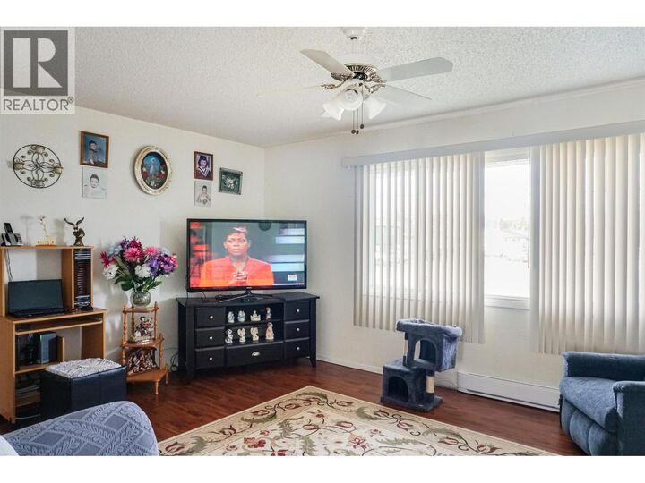 Property Photo: 5 Grebe Street BC V8C 1P2