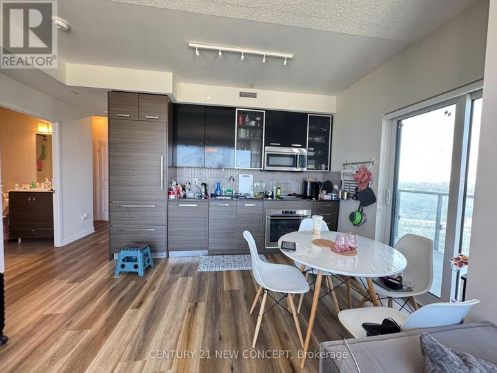 Property Photo: 5168 Yonge Street 2709 ON M2N 5P6