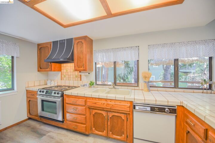 Property Photo: 19342 Superior Dr CA 95383