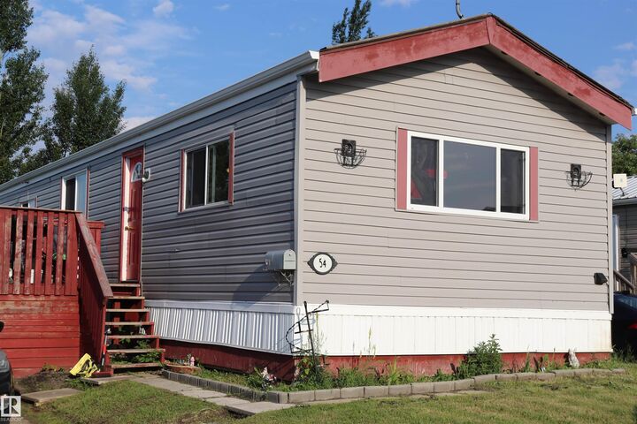 #54 4202 45 Street — photo 1