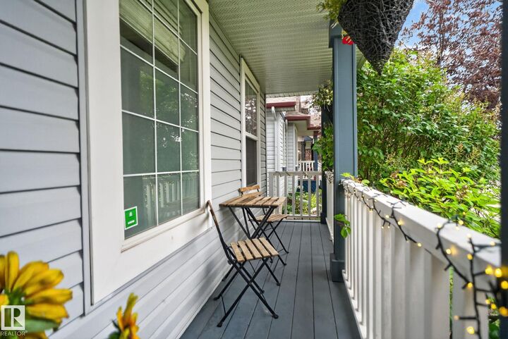 Property Photo:  833 McAllister Crescent SW  AB T6W 1K4 