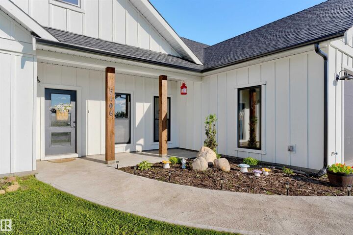 Property Photo: 5406 Poplar Lane AB T9S 0A8