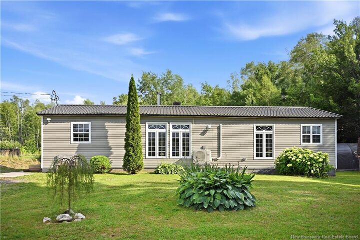 230 Collette Road — photo 1