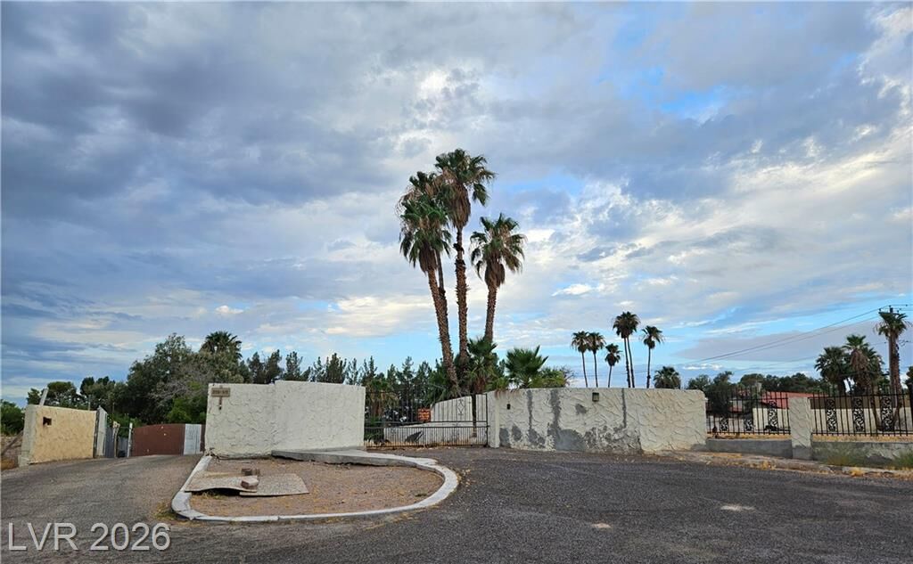 Property Photo:  3115 East Viking Road  NV 89121 