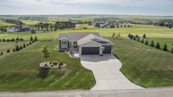 Property Photo:  14559 Paniolo Way  ND 58503 