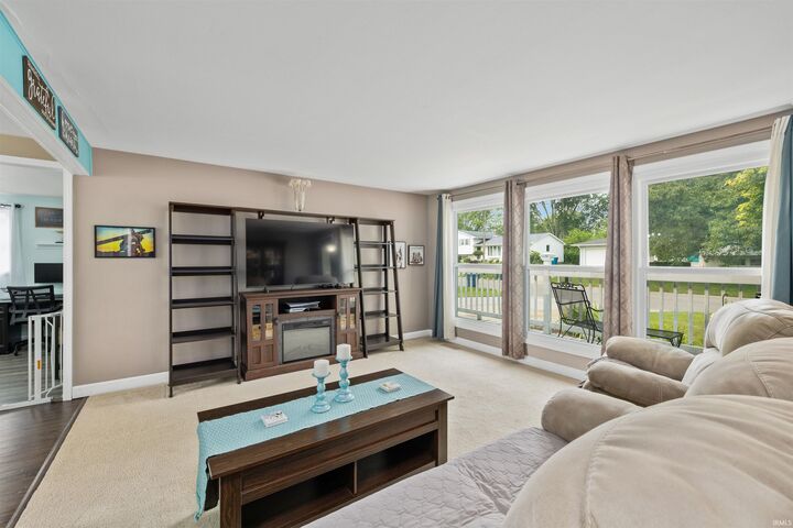 Property Photo: 1331 Scots Lane IN 46774