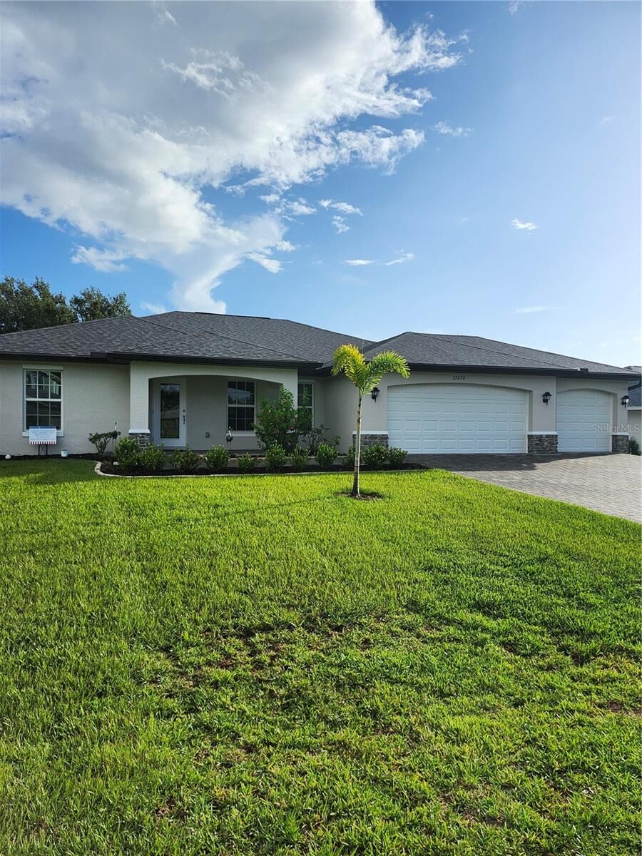 Property Photo: 27270 Puno Drive FL 33983