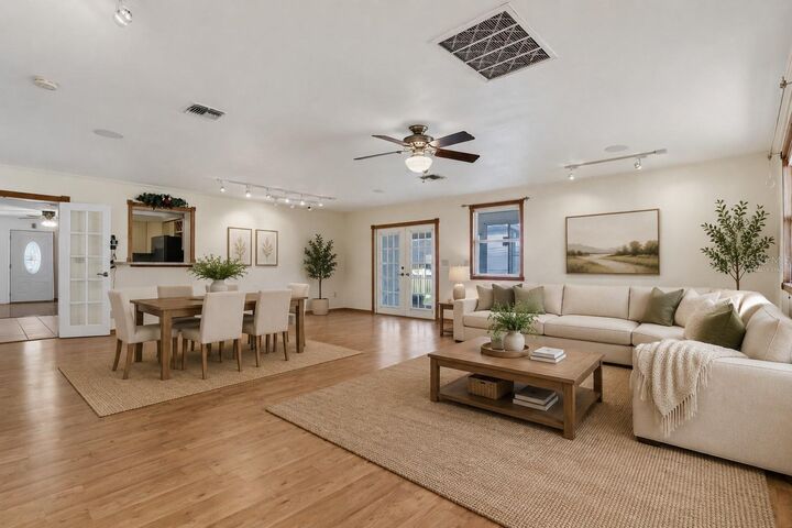 Property Photo: 6130 17th Street FL 33542