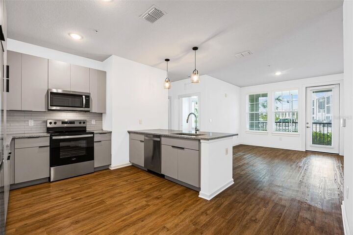 Property Photo:  1700 Ranch Road B1-13112  FL 34275 