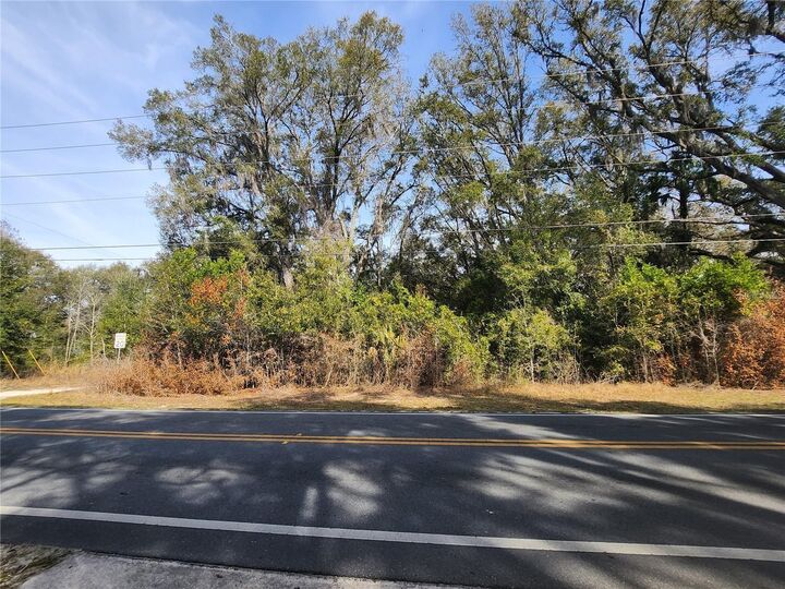 Property Photo:  SE 36th Ct  FL 34491 