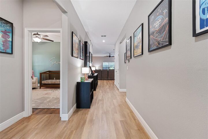 Property Photo:  504 E 14th Street  FL 32771 