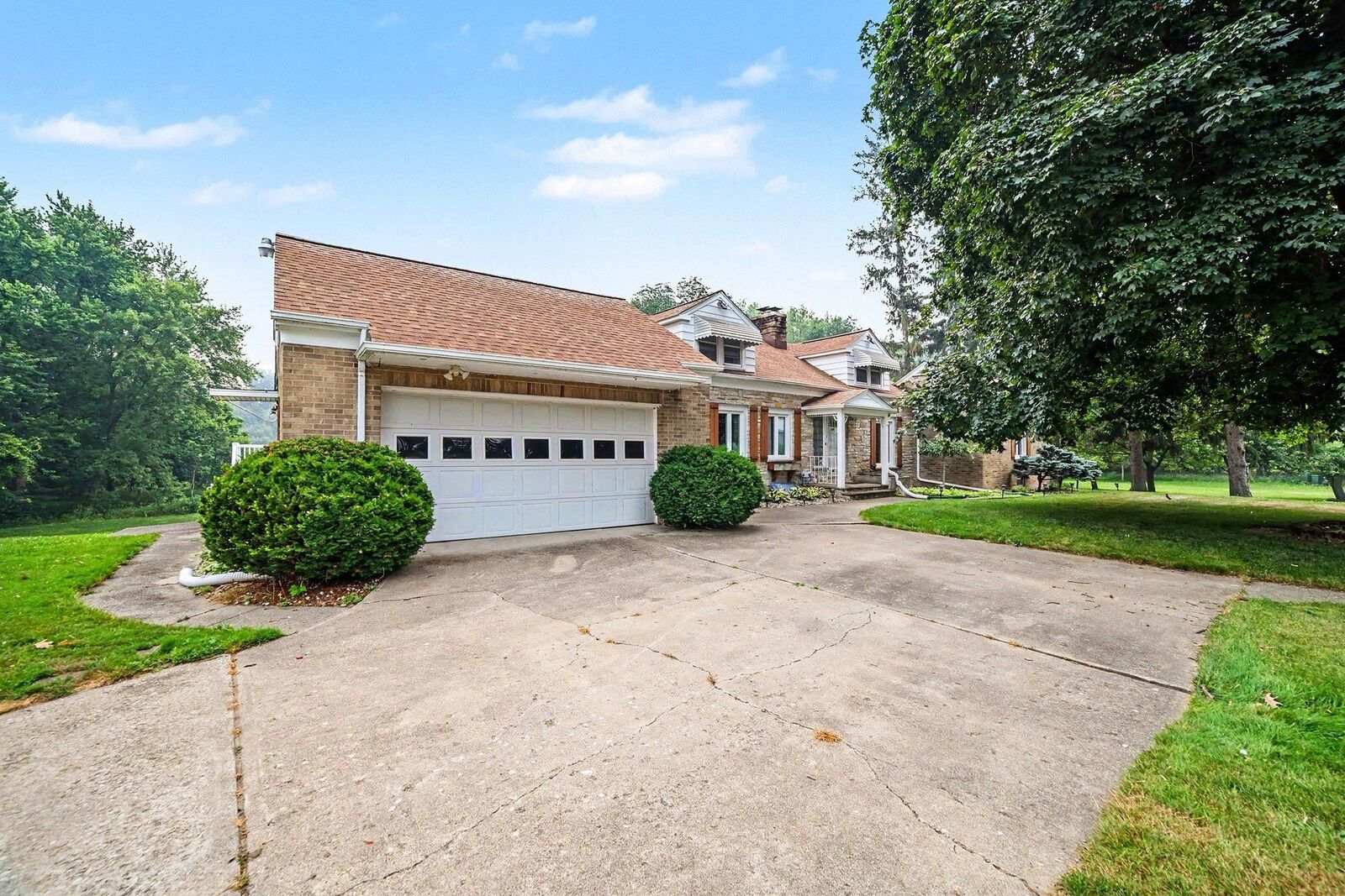 Property Photo: 1180 N River Road MI 48609