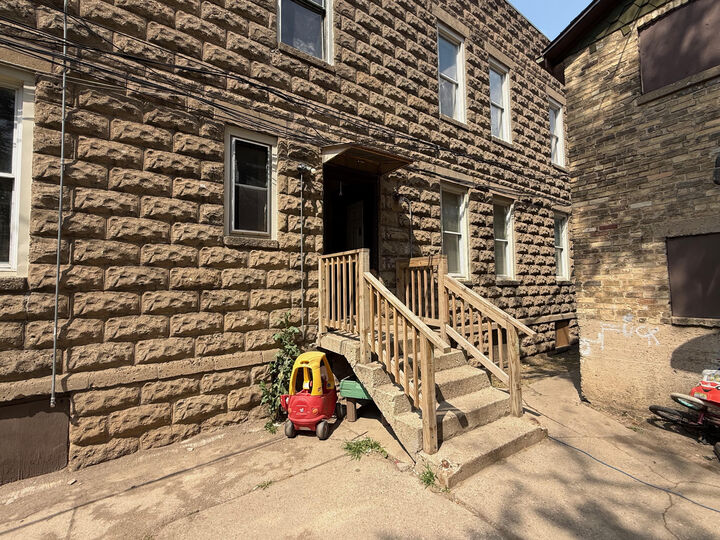 Property Photo: 1556 S 24th St WI 53204